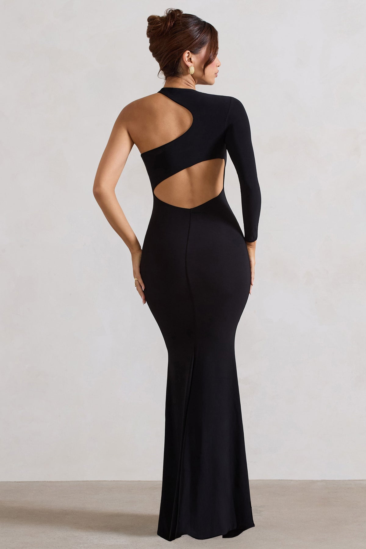 Tyra | Black Asymmetric Neck Cut Out Maxi Dress With Open Back Detail - Club L 