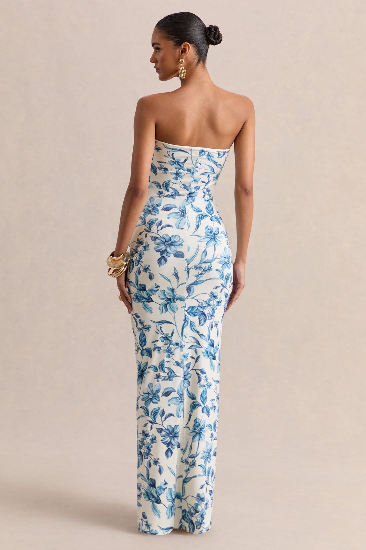 ECM_HR_CL136282264---Ali-_-Blue-Porcelain-Print-Sweetheart-Ruched-Wrap-Maxi-Dress-06.jpg