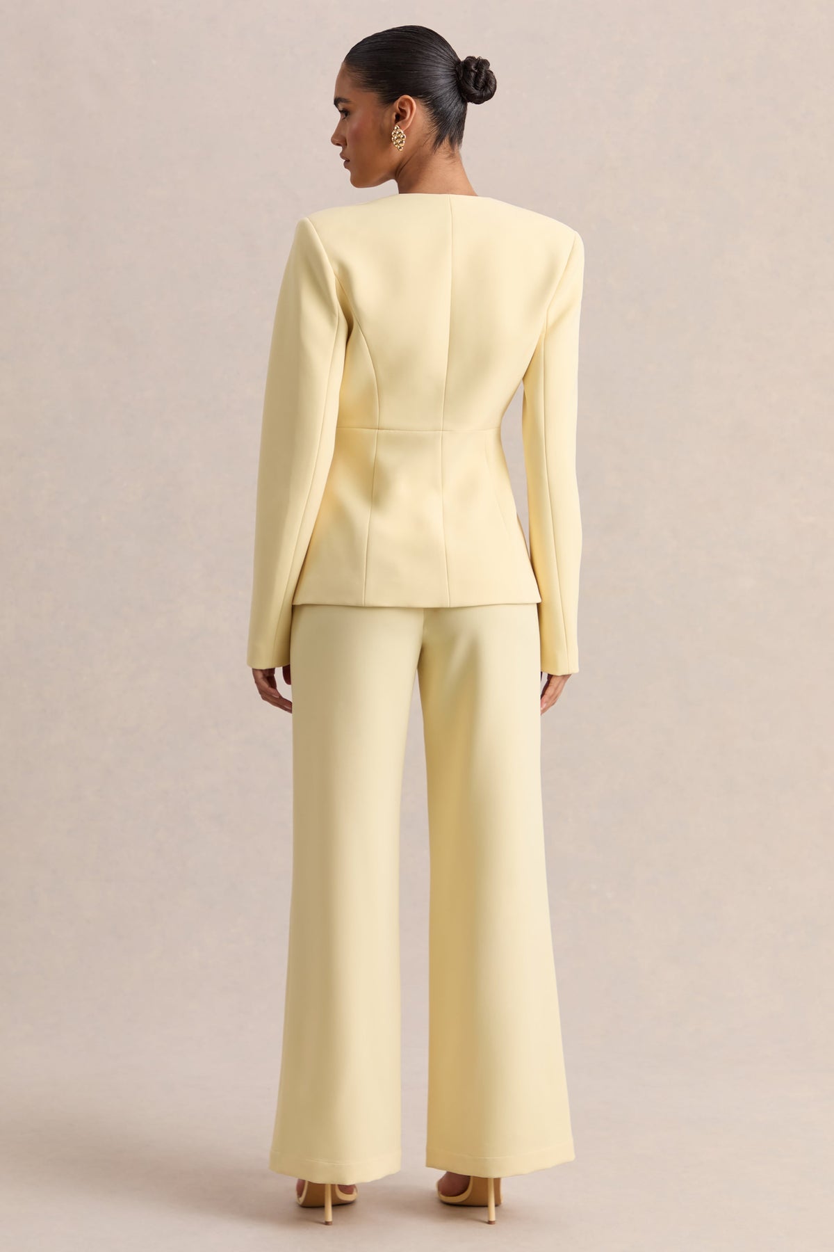 ECM_HR_CL136845121---Rosalina-_-Lemon-Extreme-Plunge-Neck-Tailored-Blazer-05.jpg