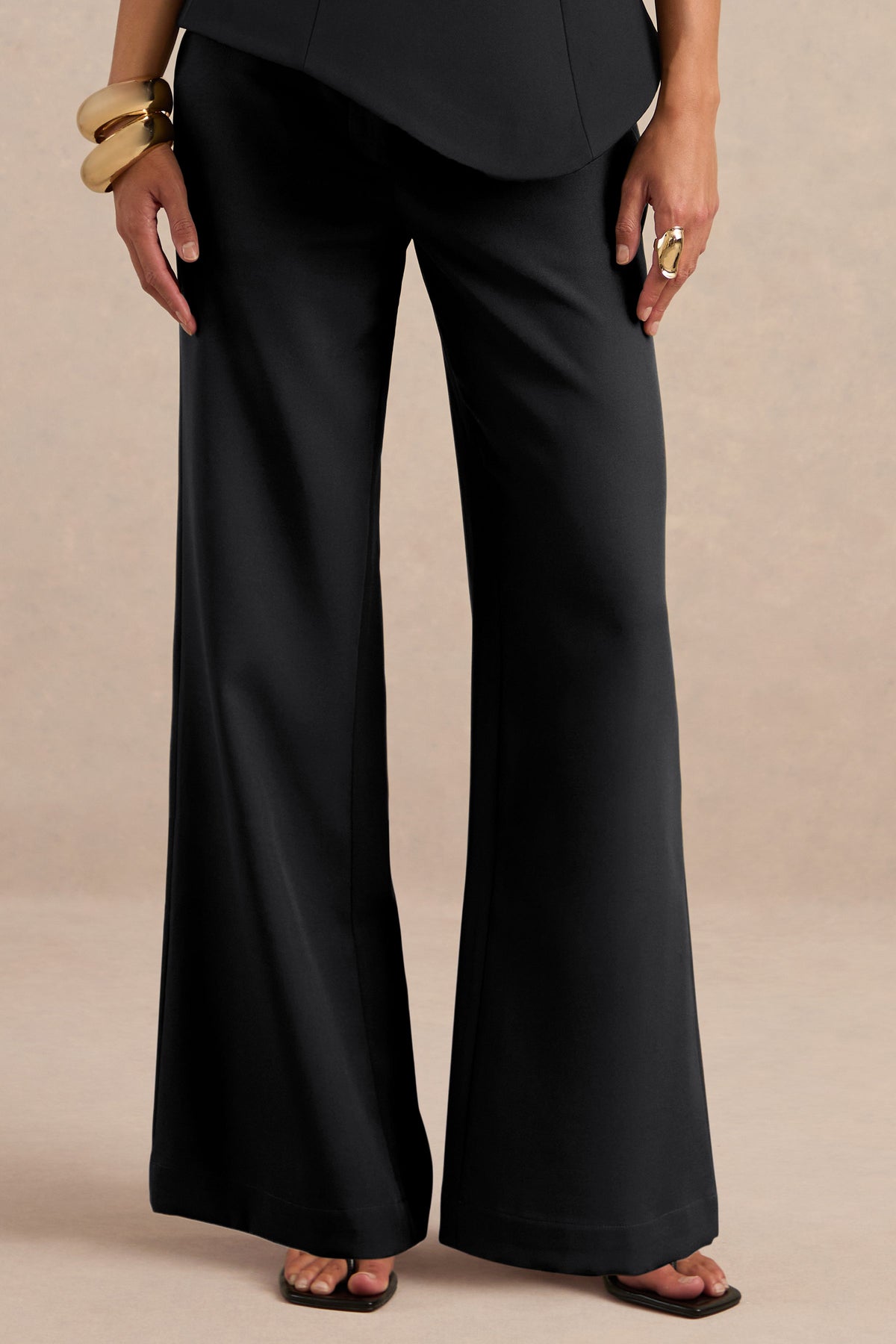 ECM_HR_CL138710001 - Yuliana Black Halter-Neck Tailored Top & CL136846002 - Silvia _ Black Straight-Leg Trousers0-.jpg
