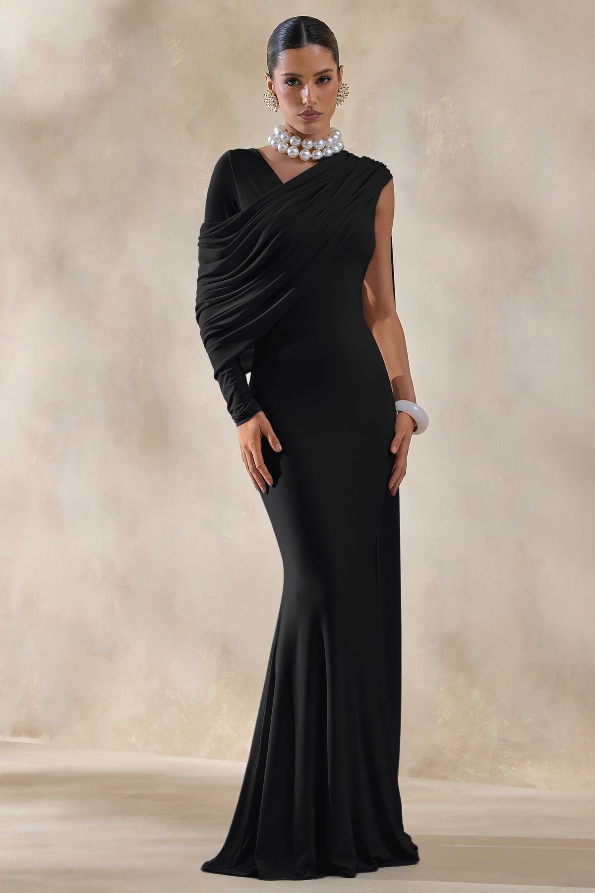 ECM_HR_CL137139001---Rubelle-Black-Asymmetric-Neck-Maxi-Dress-With-Draped-Detailing4.jpg