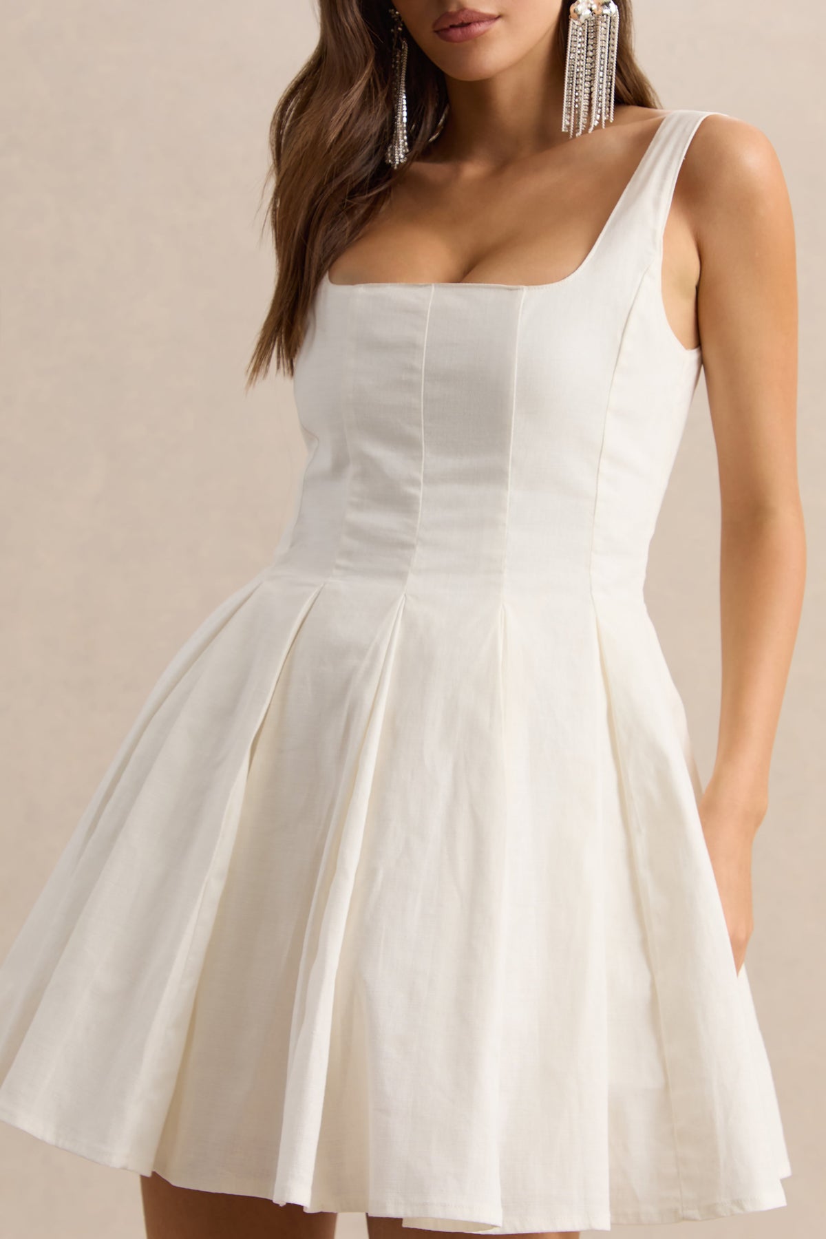 ECM_HR_CL137198110---Brioria---White-Square-Neck-Skater-Mini-Dress-06.jpg