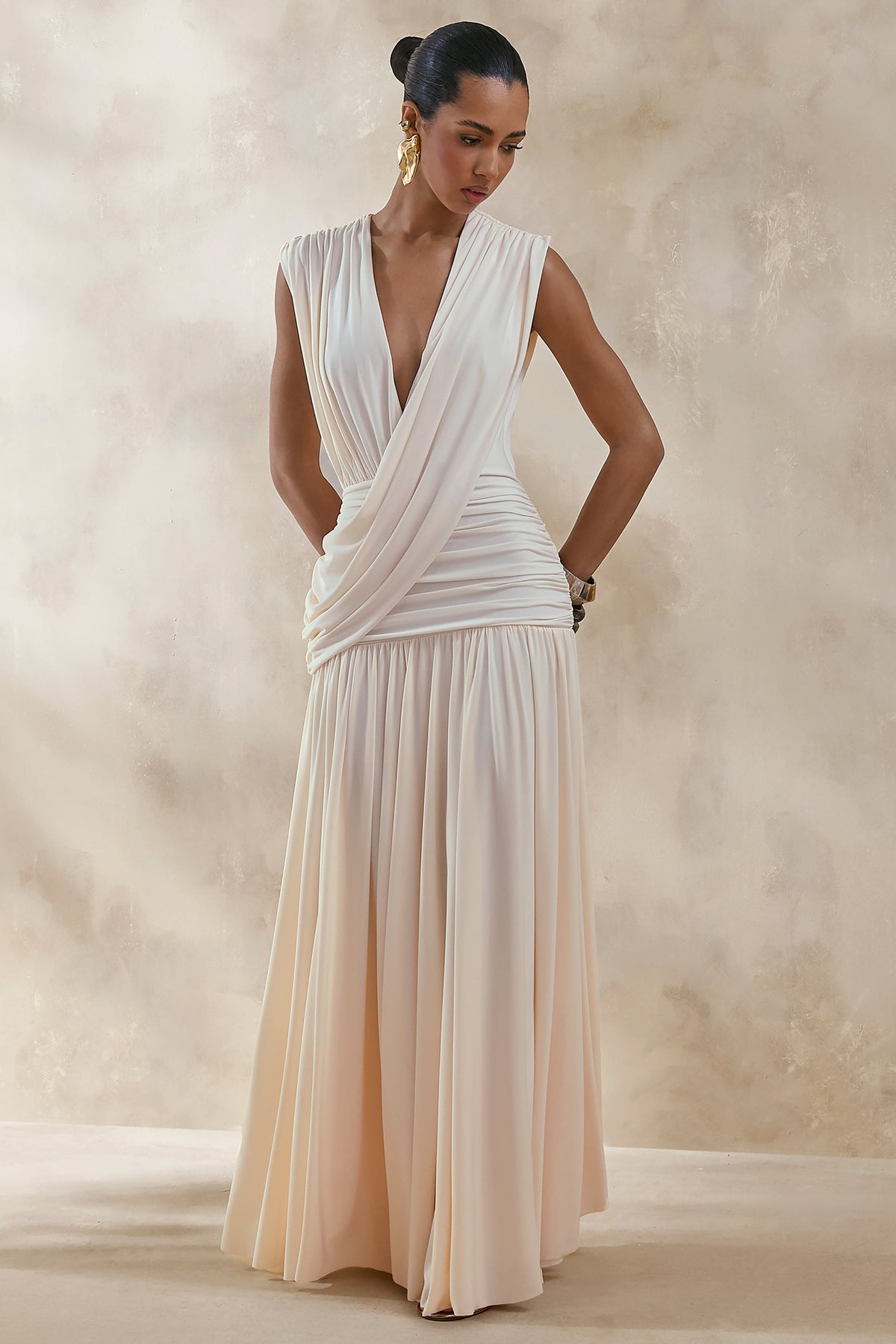 ECM_HR_CL137281111---Glorina-_-Cream-Plunge-Neck-Maxi-Dress-With-Draped-Detailing-1.jpg