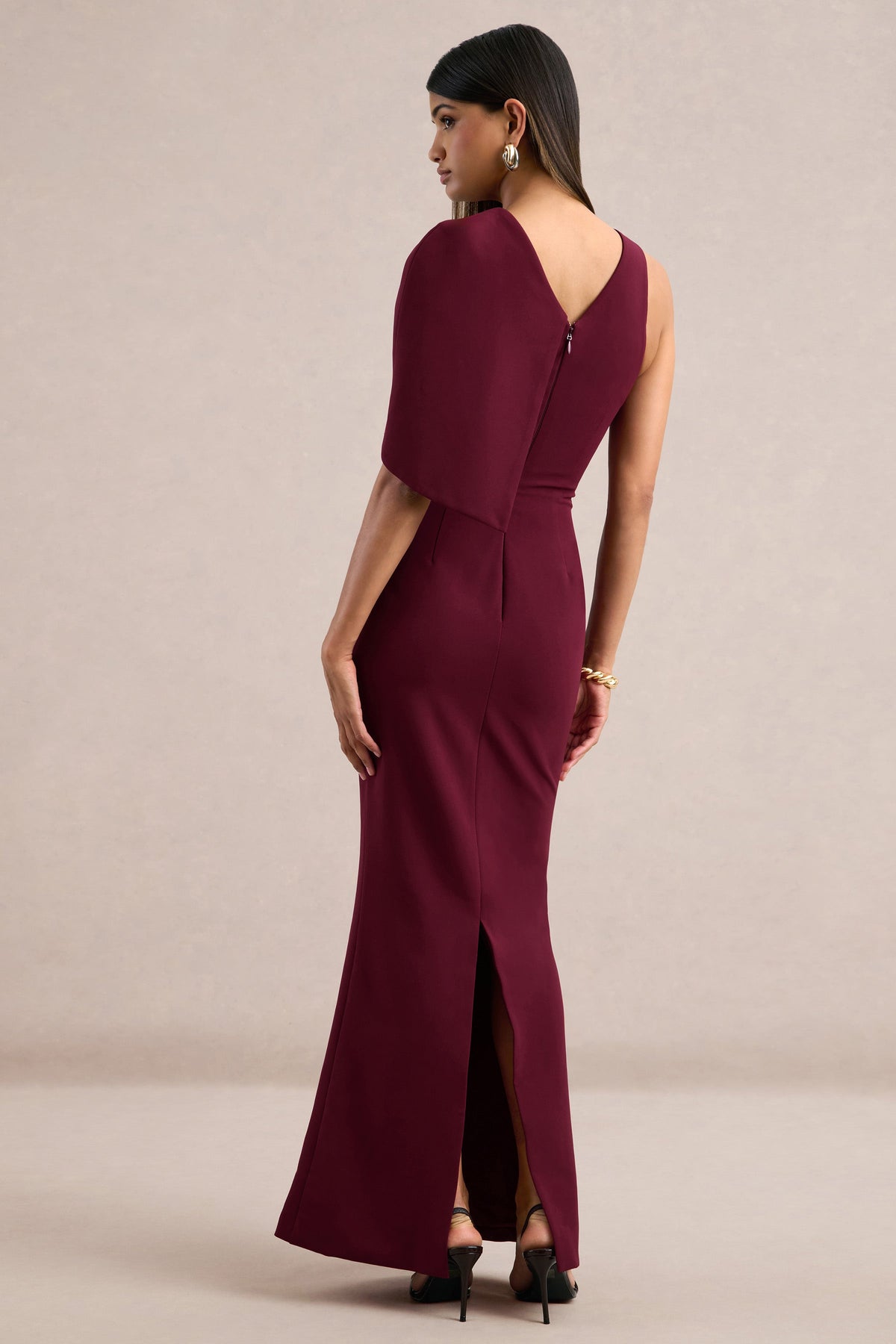 ECM_HR_CL137291102_Quira_Burgundy_8739.jpg