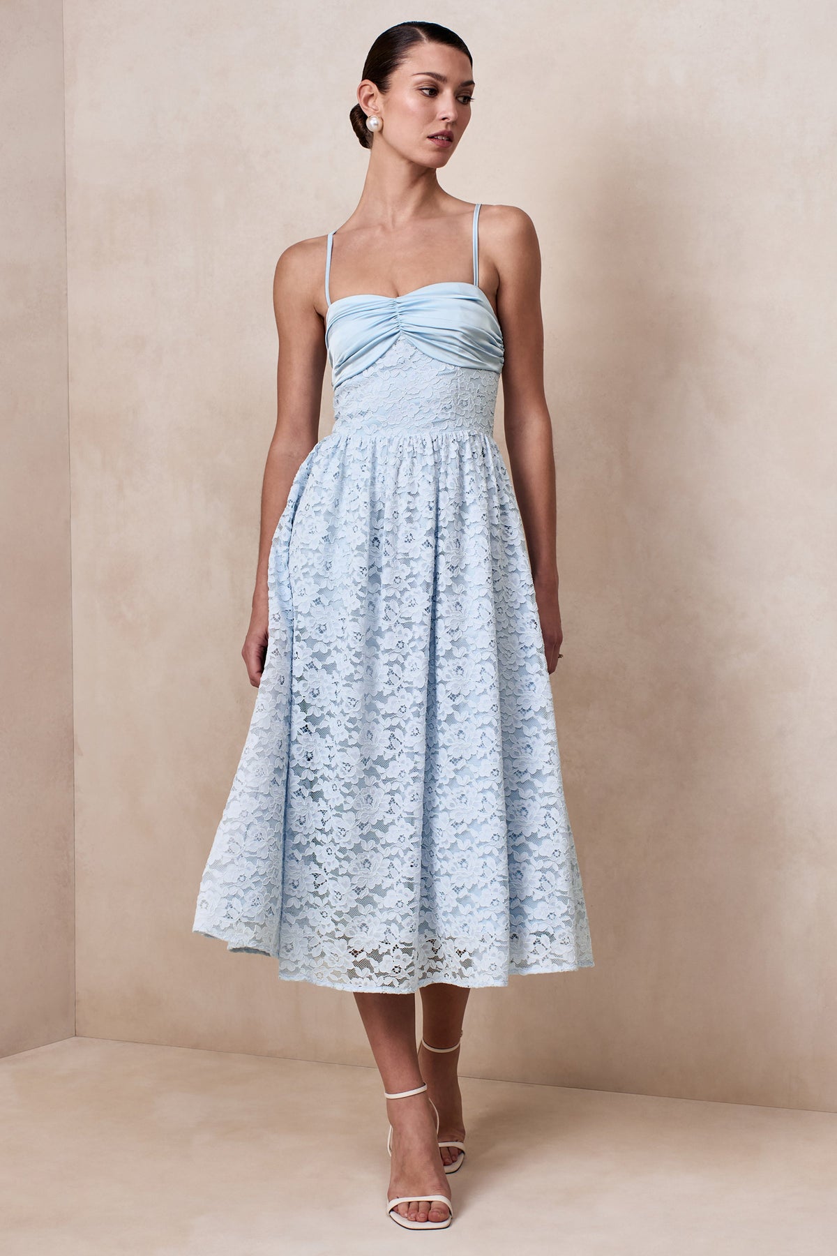 ECM_CL137441013---Gloriana-_-Powder-Blue-Lace-Sweetheart-Neck-Midi-Dress-02.jpg