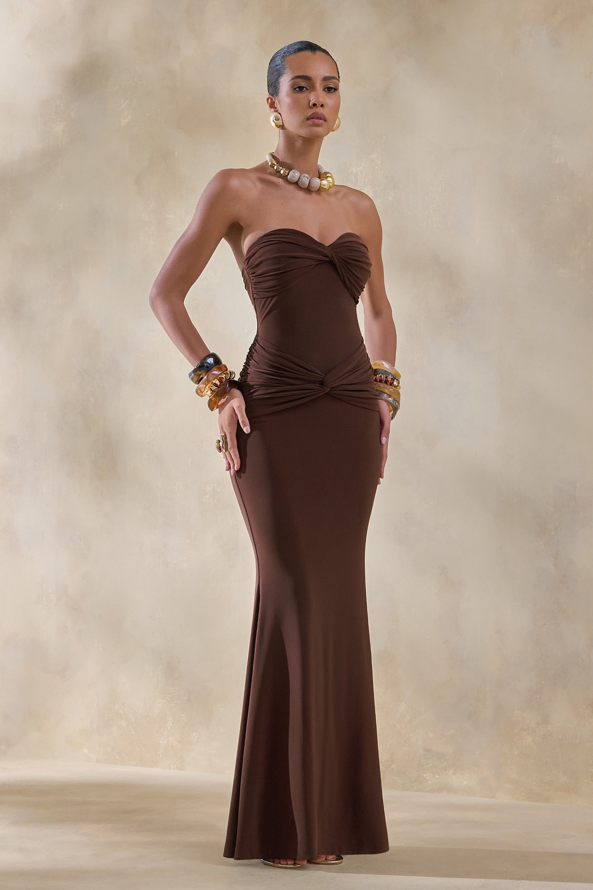 ECM_HR_CL137520021---Elodia-_-Brown-Bandeau-Maxi-Dress-With-Gathered-Detailing-02.jpg