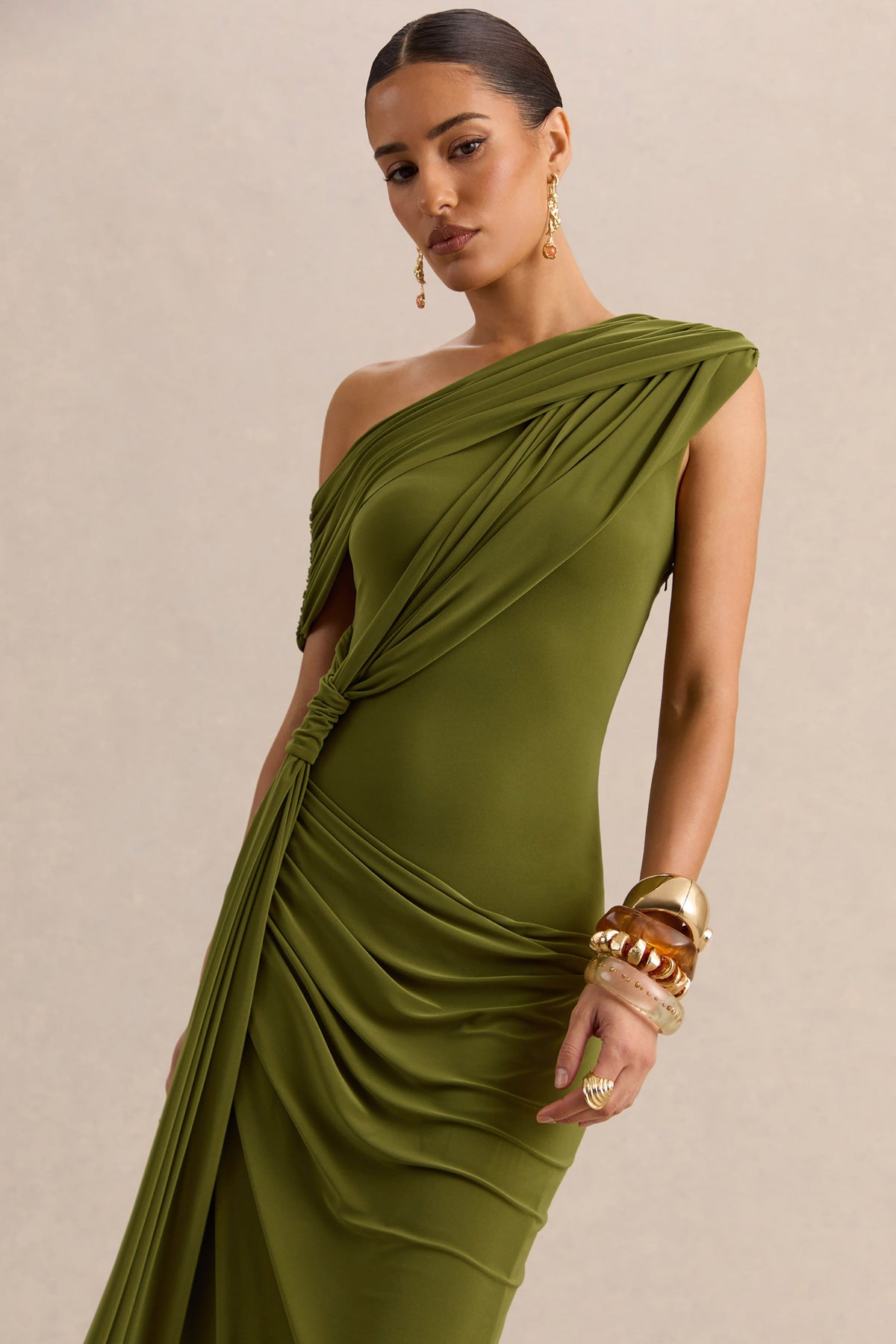 ECM_HR_CL137874037----Avialee---Green-Asymmetric-Neck-Maxi-Dress-With-Gathered-Detailing-And-Sash-3.jpg