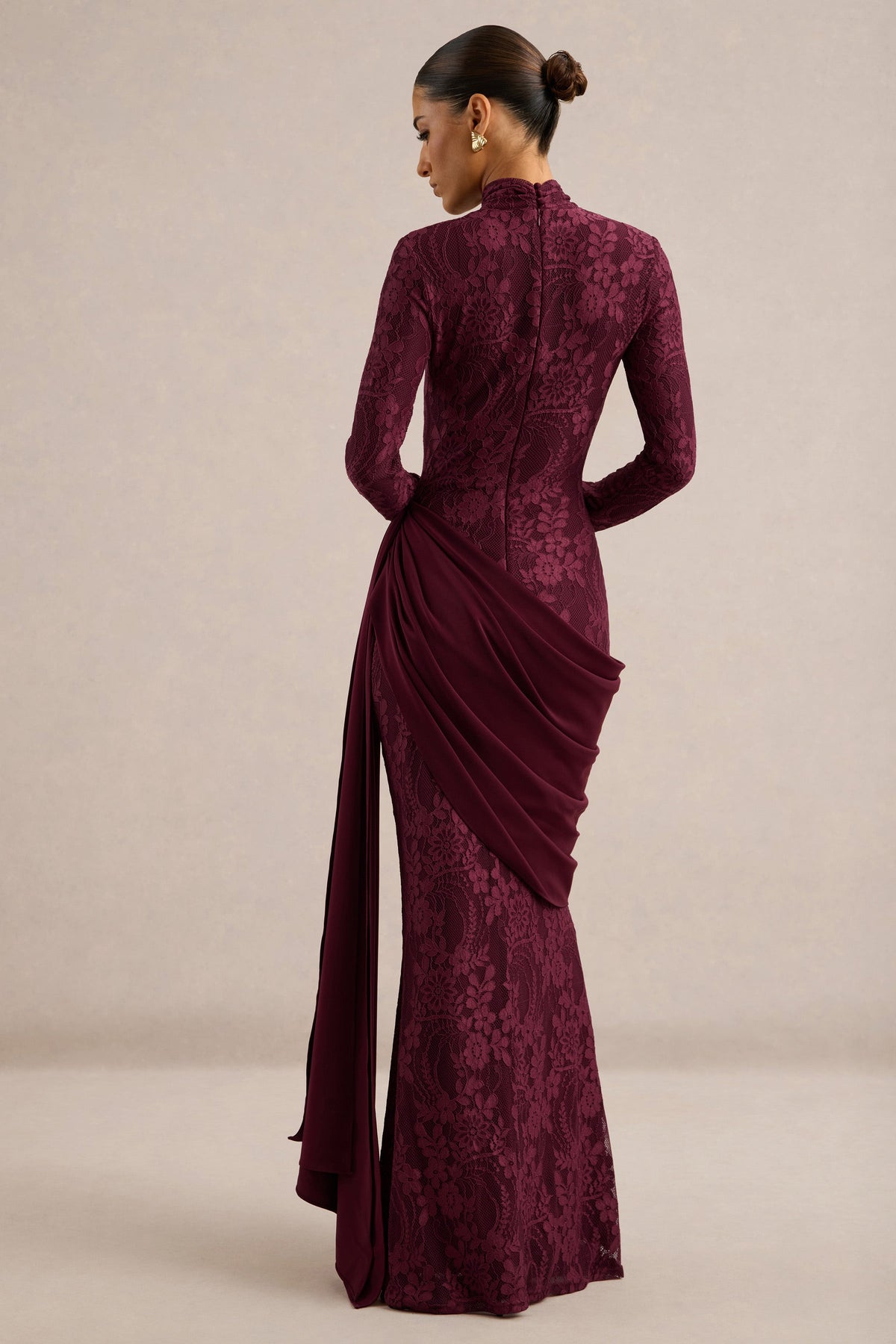 ECM_HR_CL137992102_Enestra_Burgundy_5046.jpg
