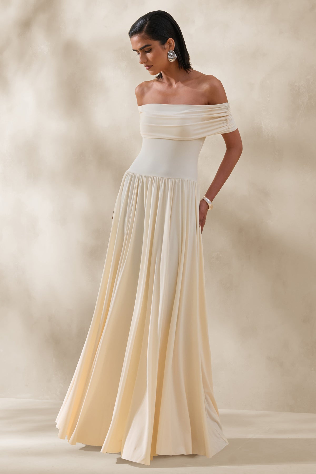 ECM_HR_CL138047111---Cindie-_-Cream-Bardot-Neck-Maxi-Dress-2.jpg