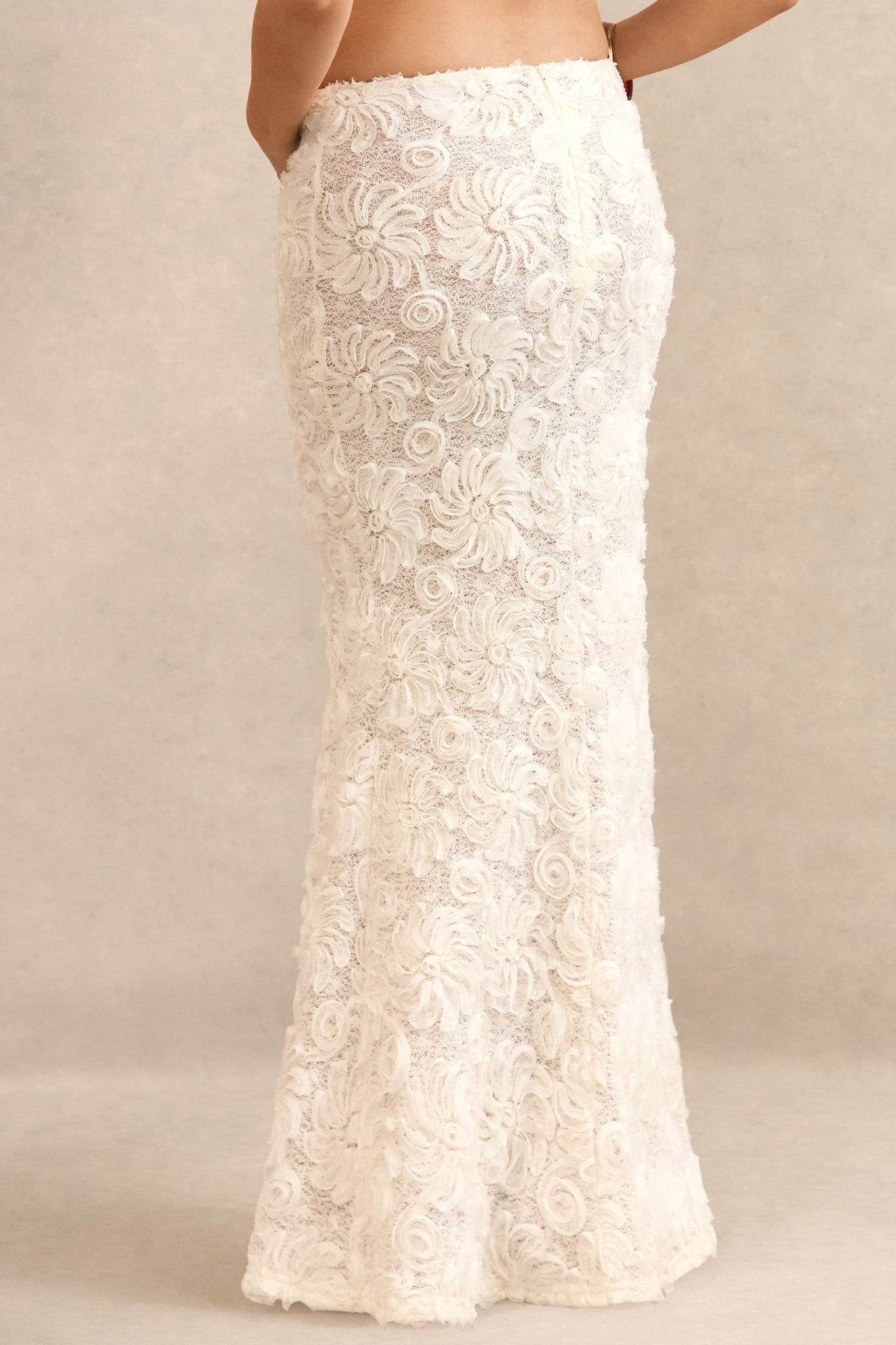 CL13847811008_CL138478110_-_Arlina___White_Lace_Maternity_Maxi_Skirt_With_Gathered_Detailing_12