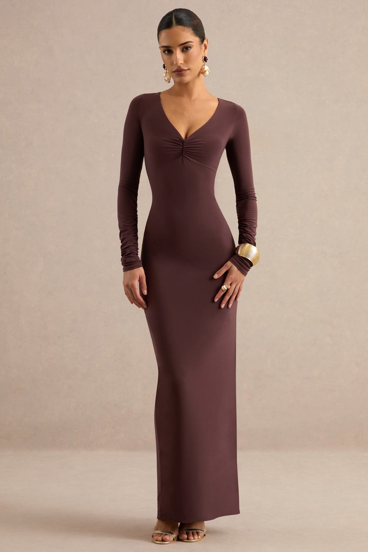 CL13876902206_ECM_HR_CL138769022_-_Lucina___Dark_Brown_V-Neck_Maxi_Dress_With_Ruched_Detailing_2