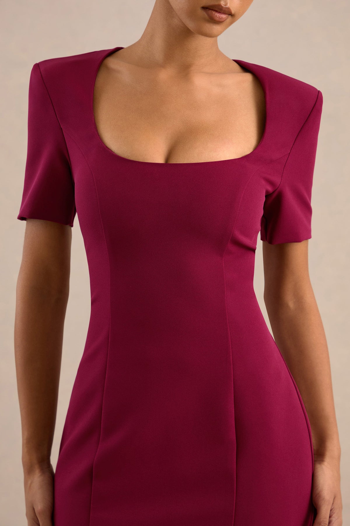 ECM_HR_CL138777102 - Elisiae Burgundy Scoop-Neck Midi Dress4.jpg